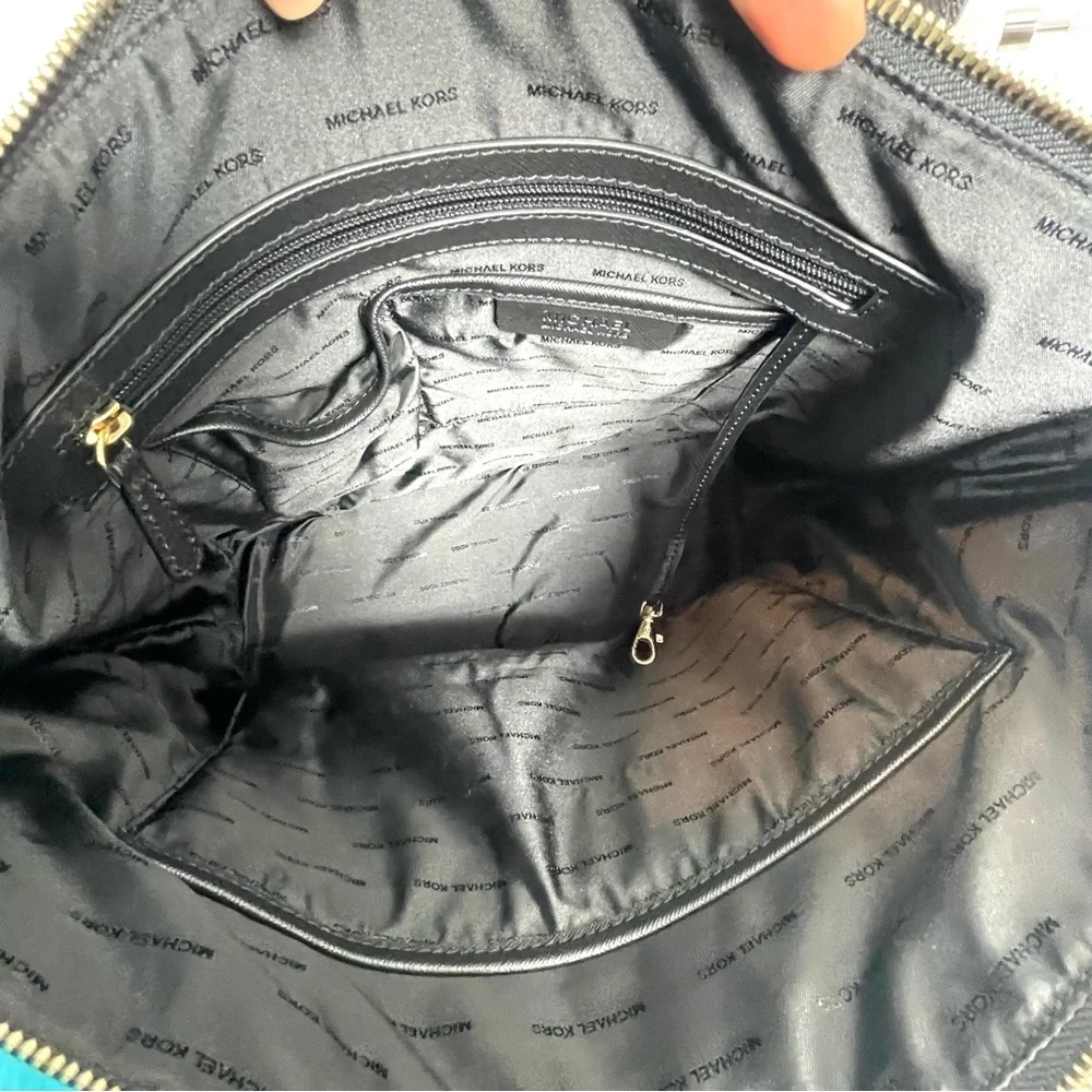 Michael Kors Jet Set East-West Tote Bag - Picture 8 of 9